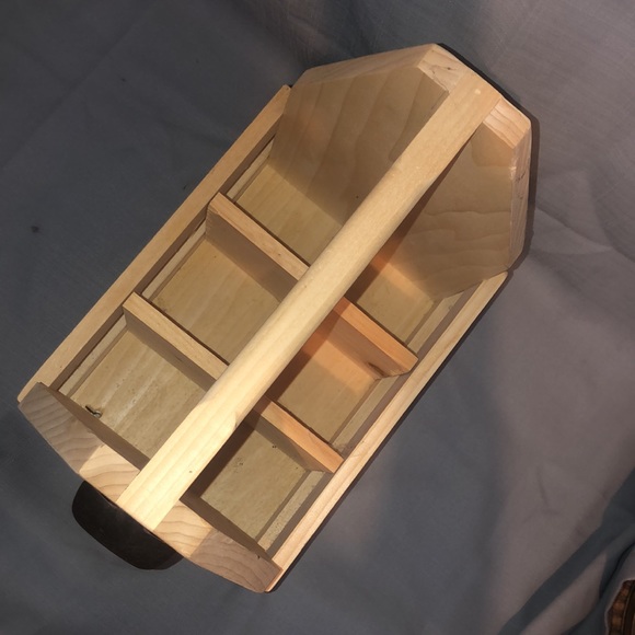 Sturdy solid wood drink carrier. 6 cans or six bottles. Includes bottle opener. - Picture 3 of 5